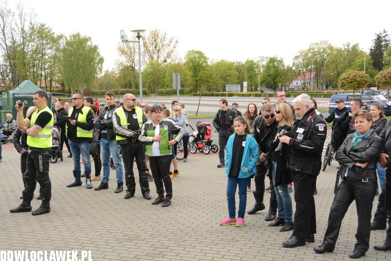 Msza polowa pod Halą Mistrzów