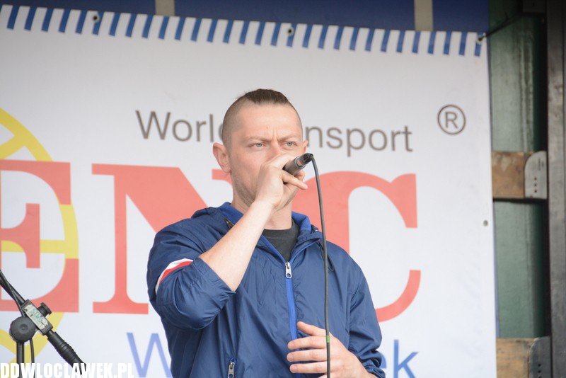 Koncert zespołu Forteca pod Halą Mistrzów