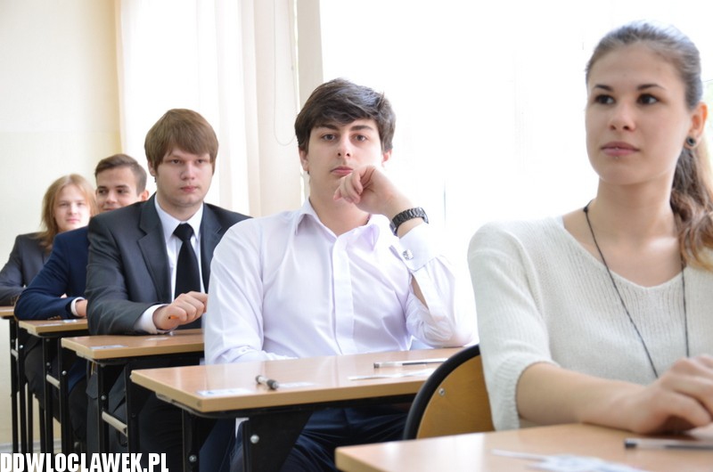 II LO: Matura 2015 język obcy
