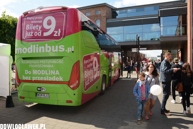 Modlin Bus przed Wzorcownią