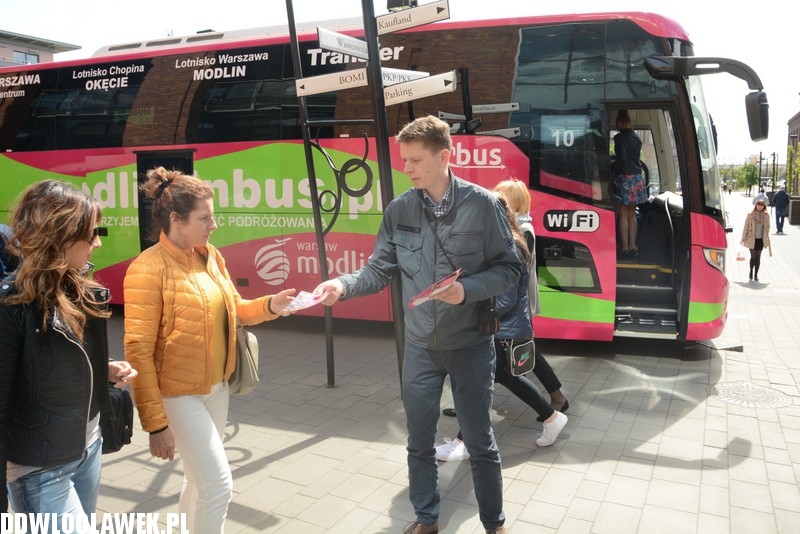 Modlin Bus przed Wzorcownią