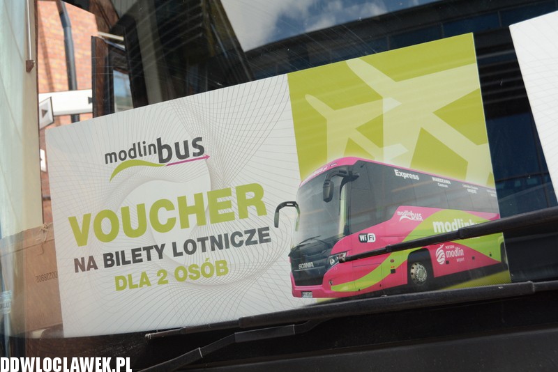 Modlin Bus przed Wzorcownią