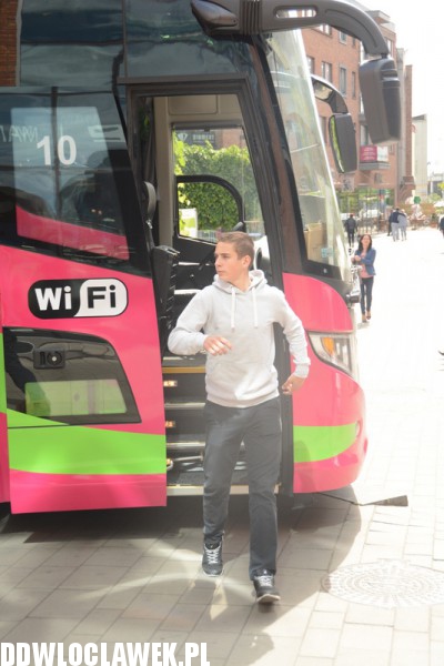 Modlin Bus przed Wzorcownią