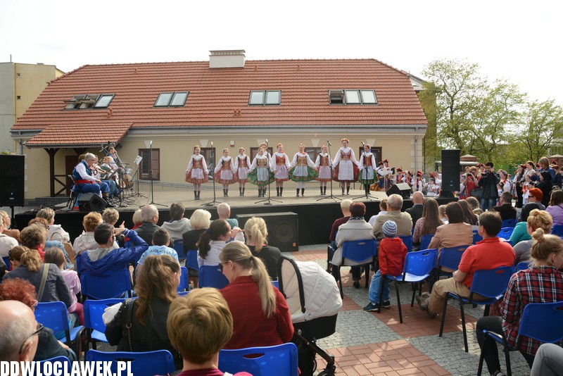 Urodziny Browaru B na dziedzińcu