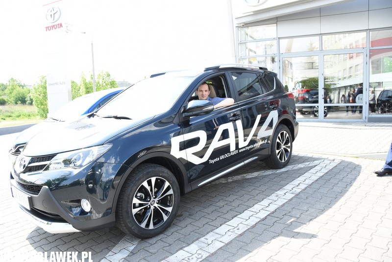 Paweł Andryańczyk wygrał Rav 4