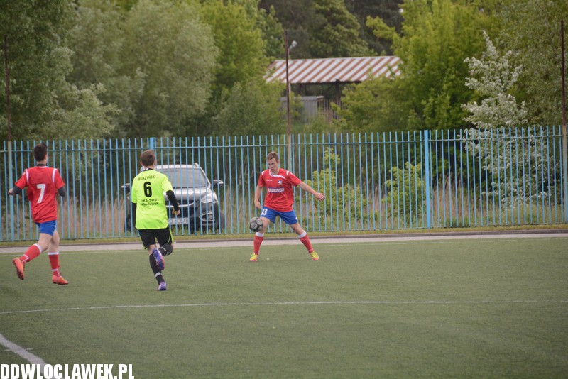 Trampkarze: SMS - Lider