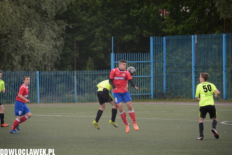 Trampkarze: SMS - Lider