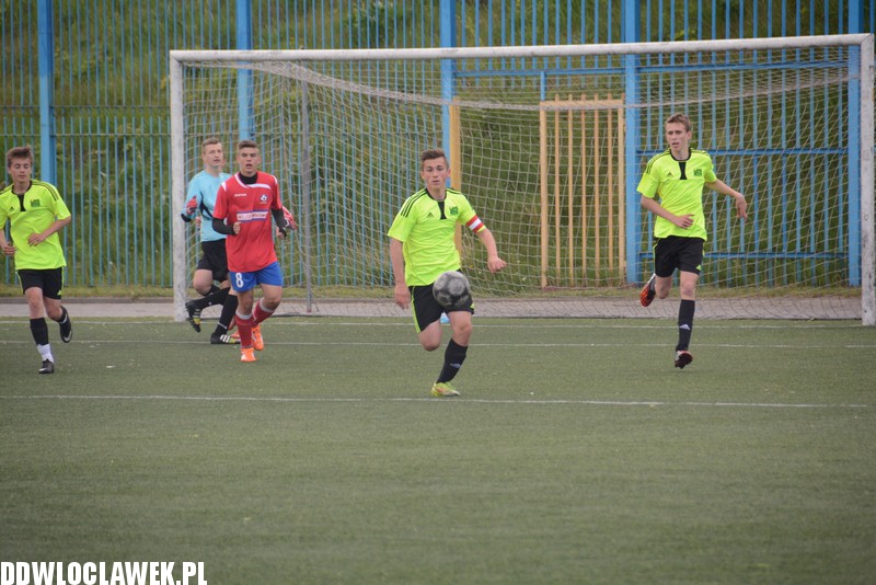 Trampkarze: SMS - Lider