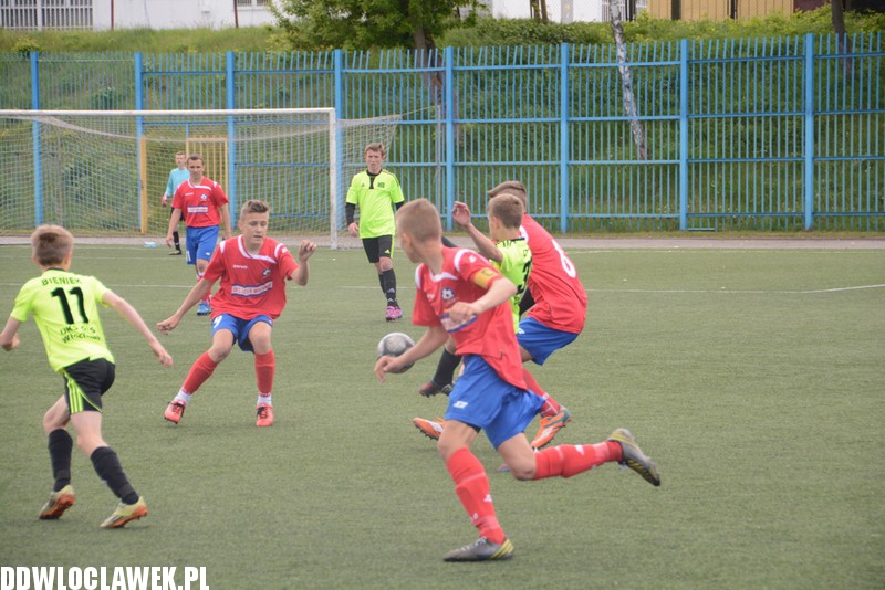 Trampkarze: SMS - Lider