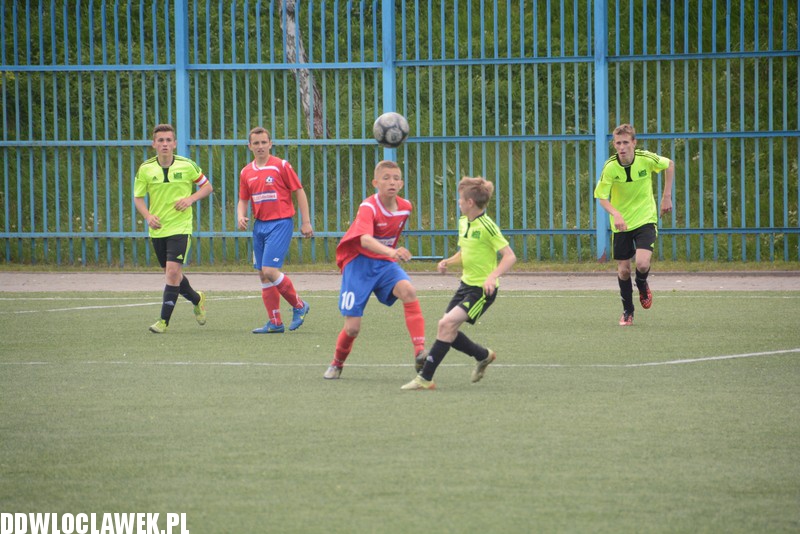 Trampkarze: SMS - Lider