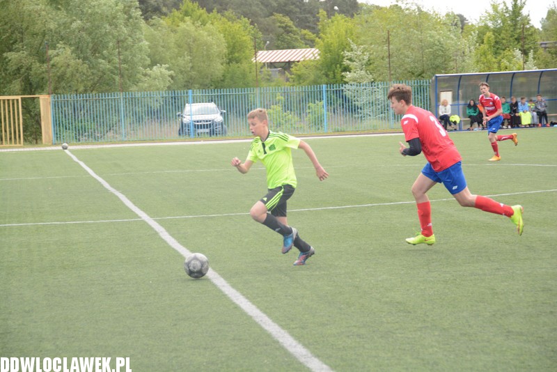 Trampkarze: SMS - Lider