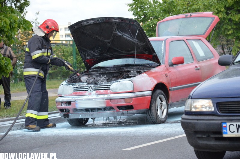 Auto paliło się na ul. Kruszyńskiej