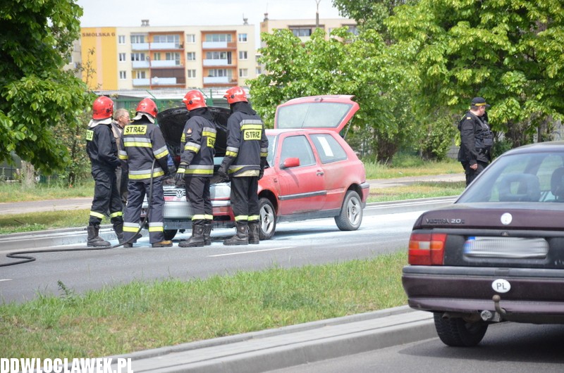 Auto paliło się na ul. Kruszyńskiej