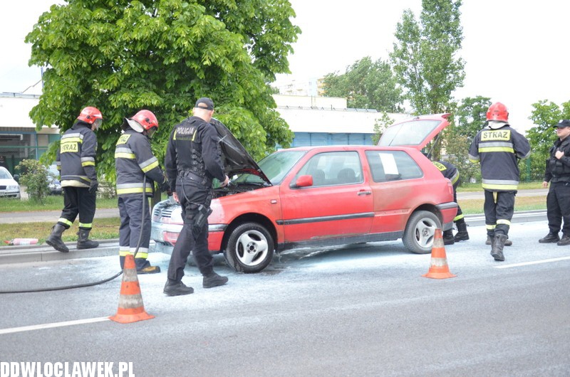 Auto paliło się na ul. Kruszyńskiej