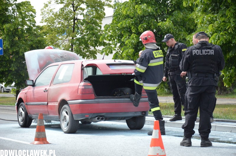 Auto paliło się na ul. Kruszyńskiej