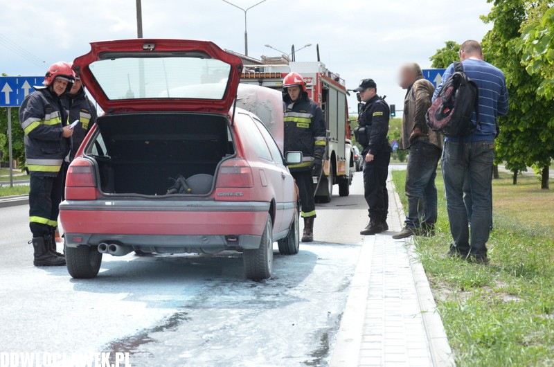 Auto paliło się na ul. Kruszyńskiej