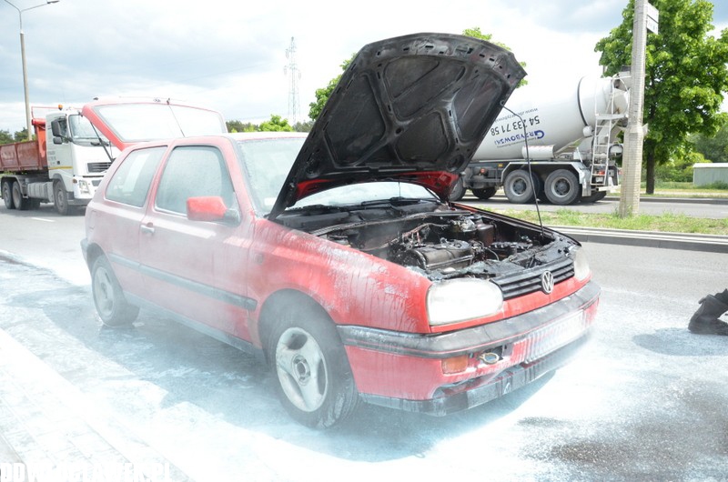 Auto paliło się na ul. Kruszyńskiej