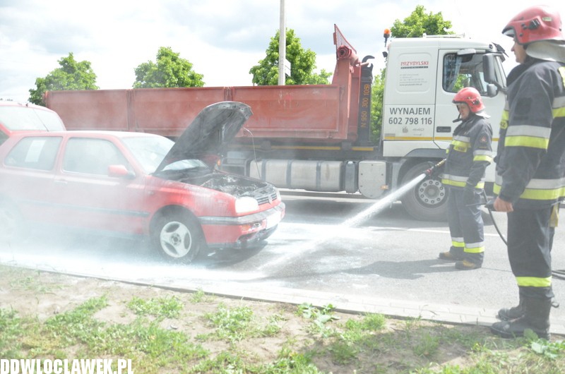 Auto paliło się na ul. Kruszyńskiej