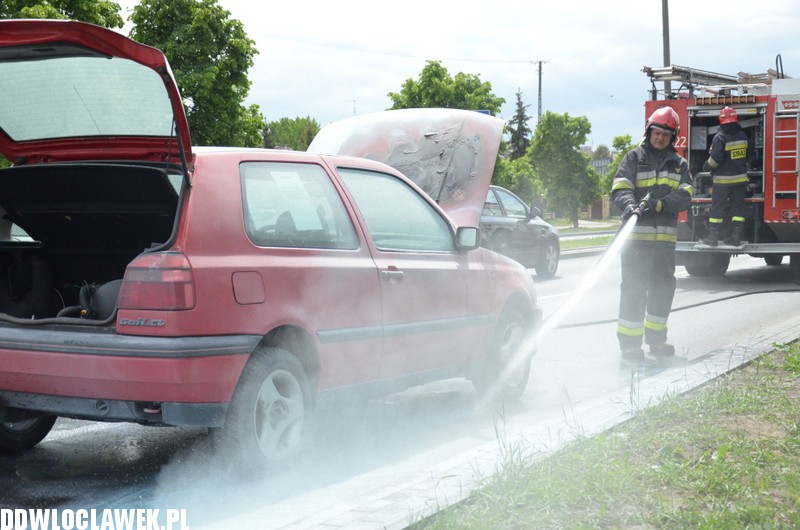Auto paliło się na ul. Kruszyńskiej