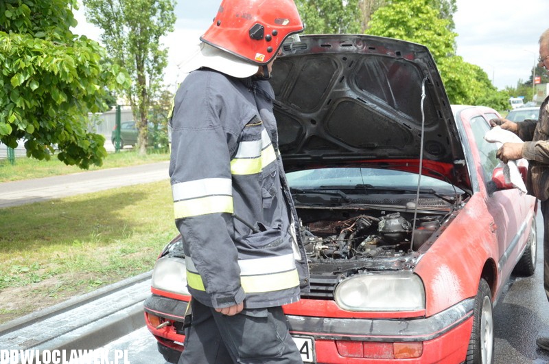 Auto paliło się na ul. Kruszyńskiej