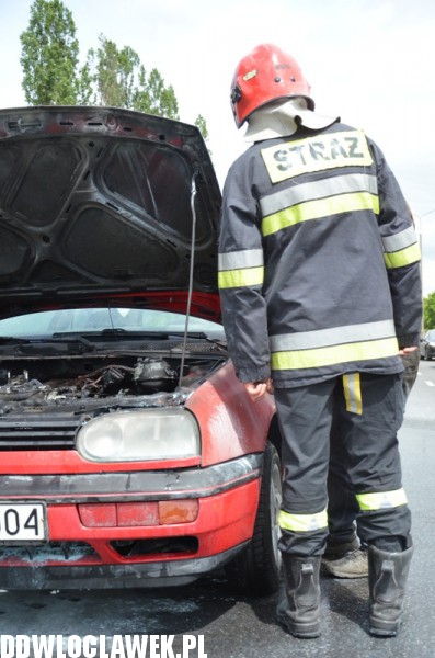 Auto paliło się na ul. Kruszyńskiej