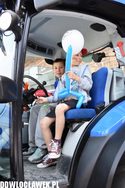Dzień Dziecka z BMW przed Wzorcownią