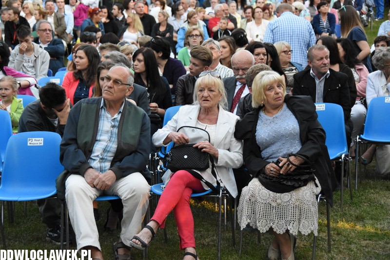 Uwielbienie w parku Sienkiewicza