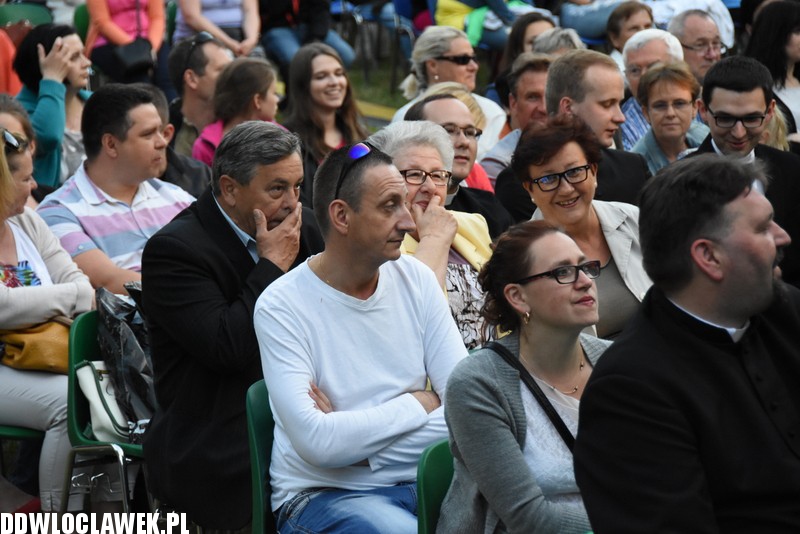 Uwielbienie w parku Sienkiewicza