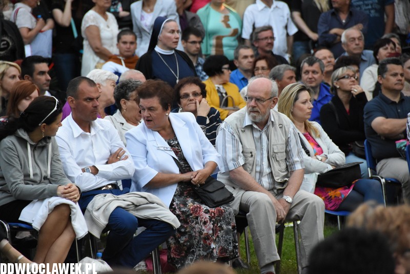 Uwielbienie w parku Sienkiewicza