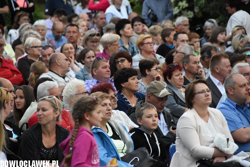 Uwielbienie w parku Sienkiewicza
