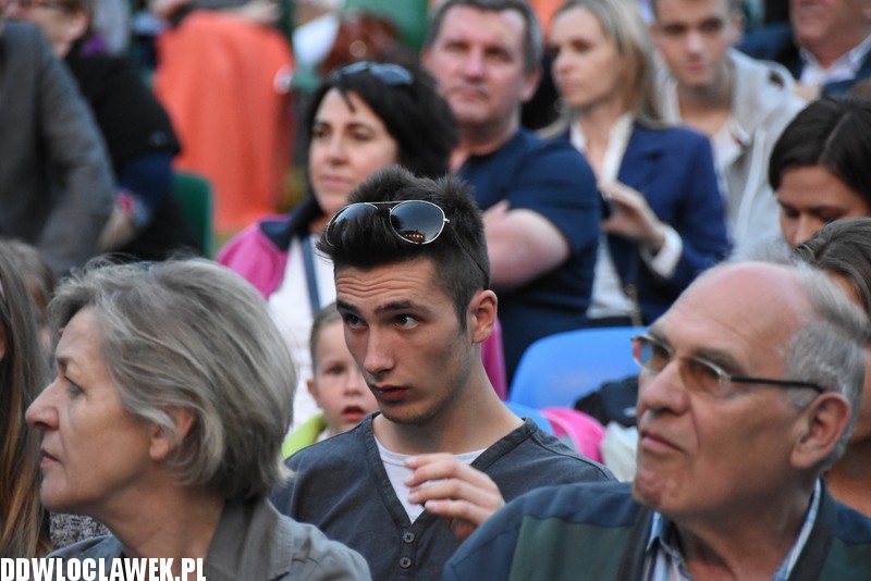 Uwielbienie w parku Sienkiewicza