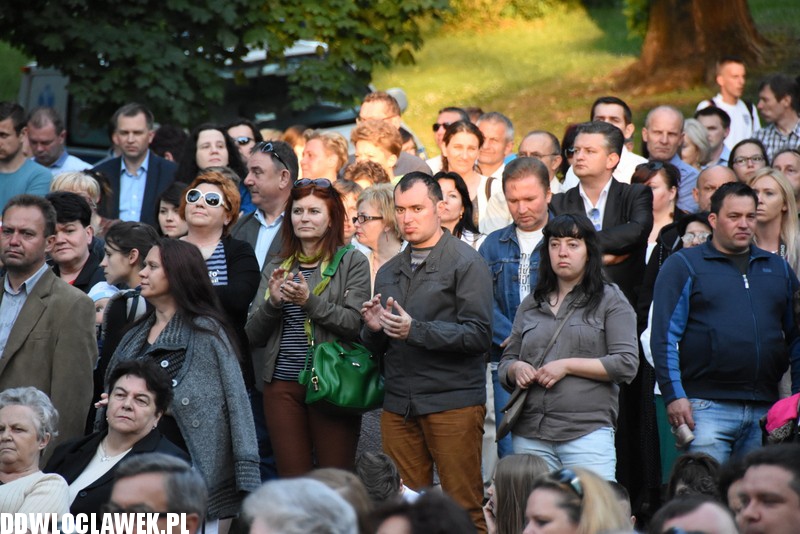Uwielbienie w parku Sienkiewicza