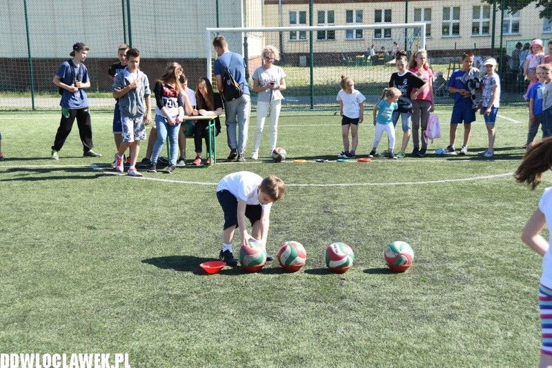 Piknik przy Zespole Szkół numer 11
