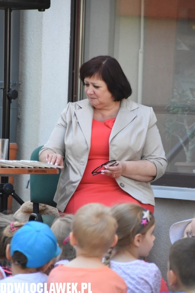 Jan Polak czyta dzieciom