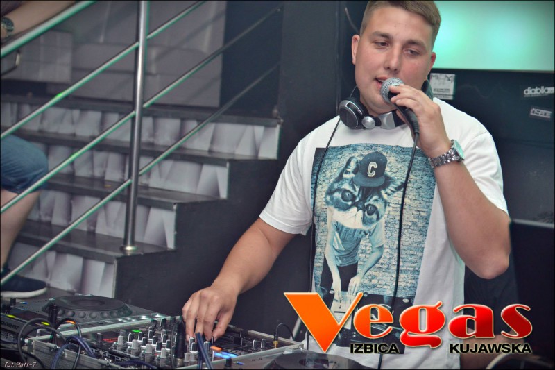 Crouzer & Young Dee w klubie Vegas