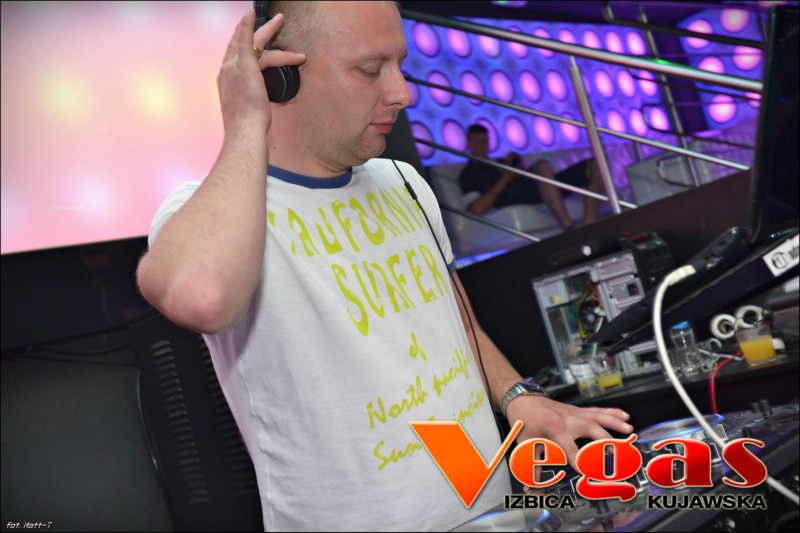 Crouzer & Young Dee w klubie Vegas