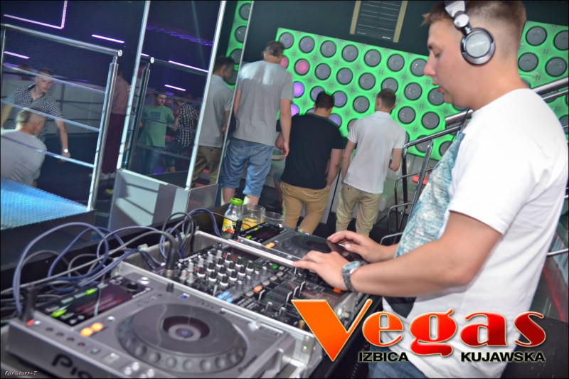 Crouzer & Young Dee w klubie Vegas