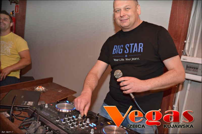 Crouzer & Young Dee w klubie Vegas