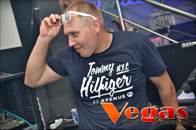 Crouzer & Young Dee w klubie Vegas