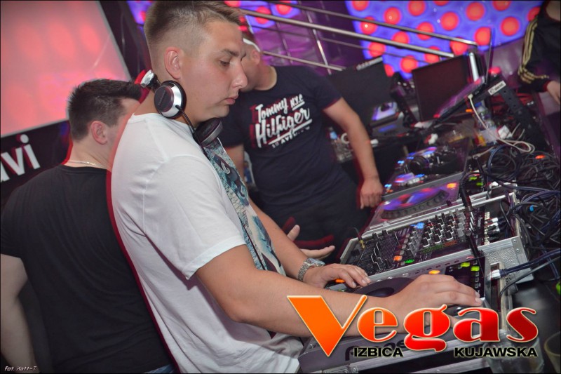 Crouzer & Young Dee w klubie Vegas