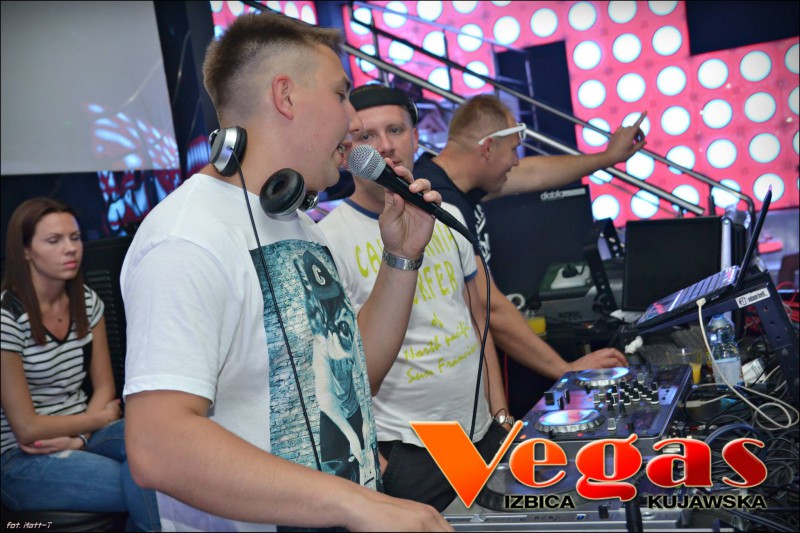 Crouzer & Young Dee w klubie Vegas