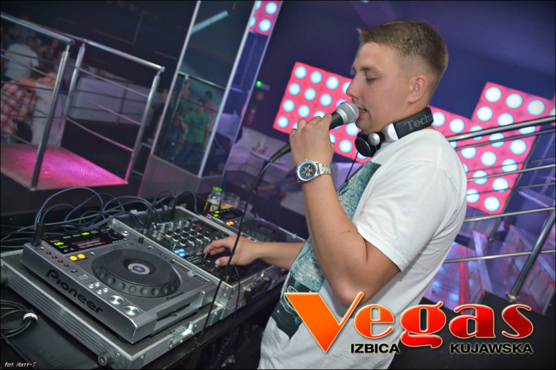 Crouzer & Young Dee w klubie Vegas