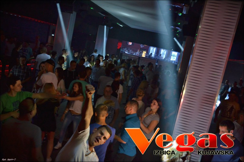 Crouzer & Young Dee w klubie Vegas