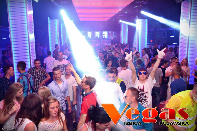 Crouzer & Young Dee w klubie Vegas