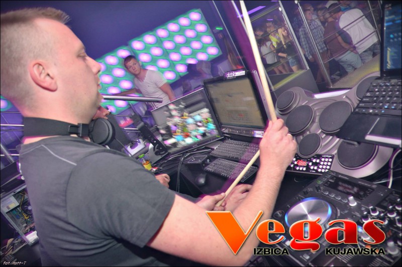 Clubbase & Maniana w klubie Vegas