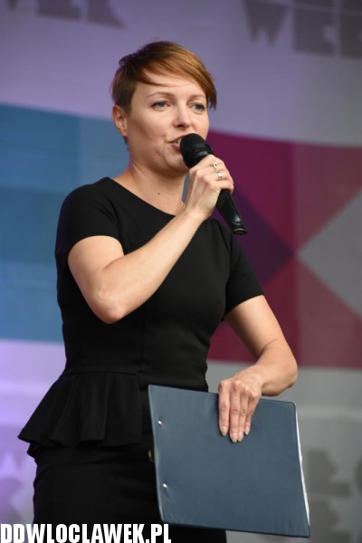 Występ kabaretu Weźżesz