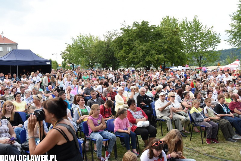 Występ kabaretu Weźżesz