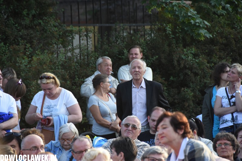 Występ kabaretu Łowcy.B