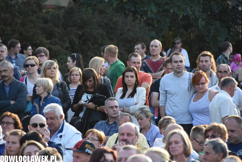 Występ kabaretu Łowcy.B