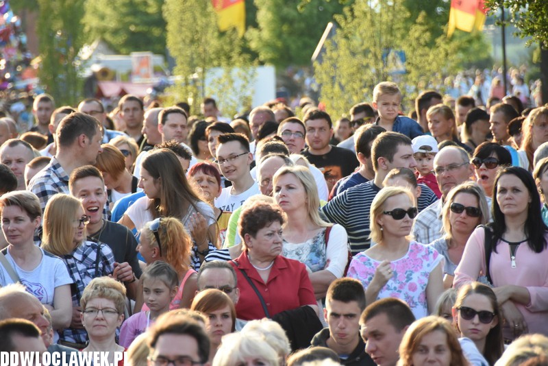 Występ kabaretu Łowcy.B